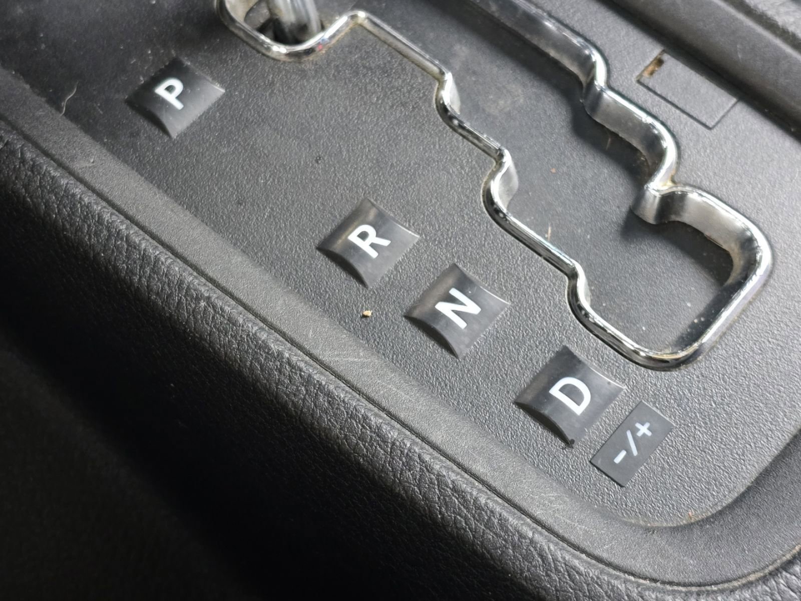 Used 2013 Jeep Wrangler Unlimited Sport w/ Connectivity Group image 26