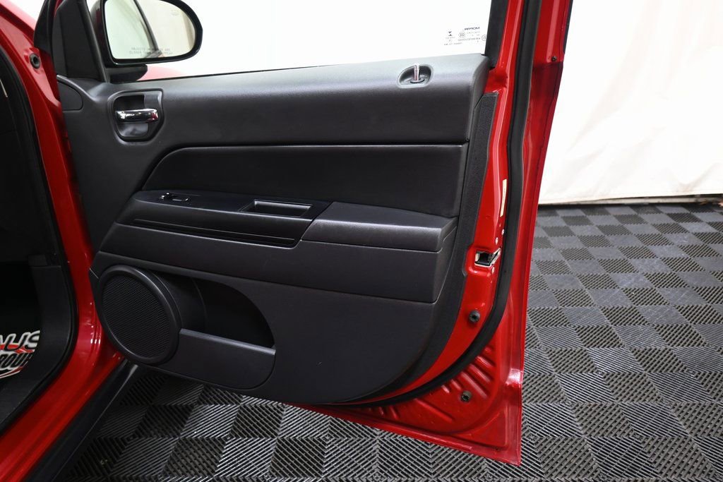 Used 2017 Jeep Compass Sport w/ Power Value Group image 24