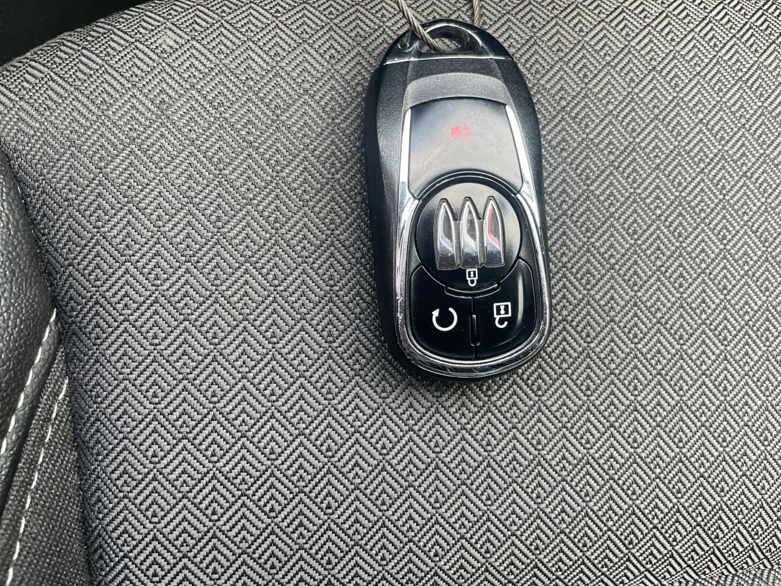 Used 2025 Buick Encore GX Preferred image 18