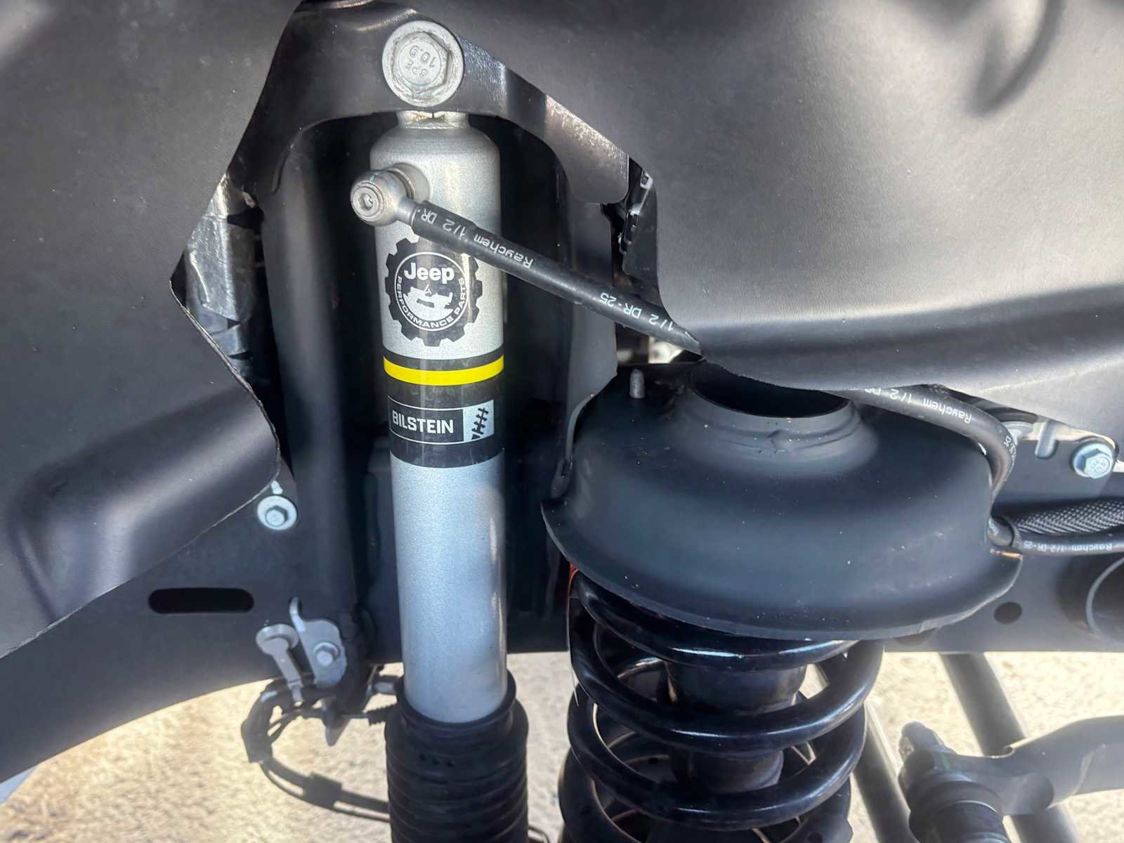 Used 2025 Jeep Gladiator Rubicon image 12