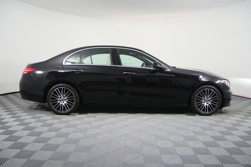 Used 2023 Mercedes-Benz C 300 Sedan image 2