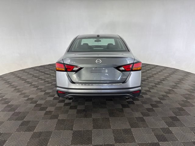 Certified 2021 Nissan Altima 2.5 SV w/ SV Premium Package AWD/4WD image 6