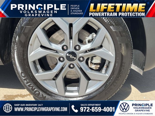 Used 2026 Kia Seltos LX AWD/4WD image 3