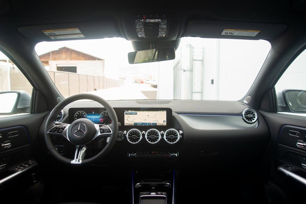 Certified 2025 Mercedes-Benz GLA 250 4MATIC image 29