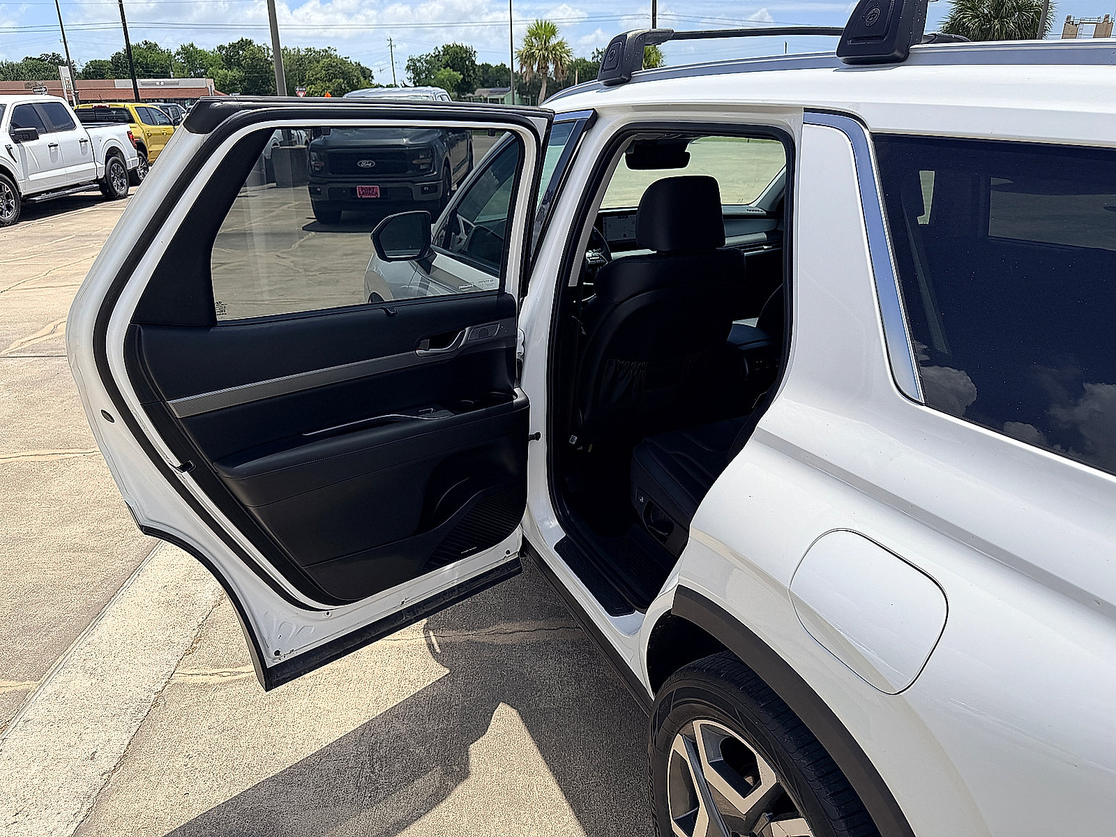 Used 2023 Hyundai Palisade SEL AWD/4WD image 19