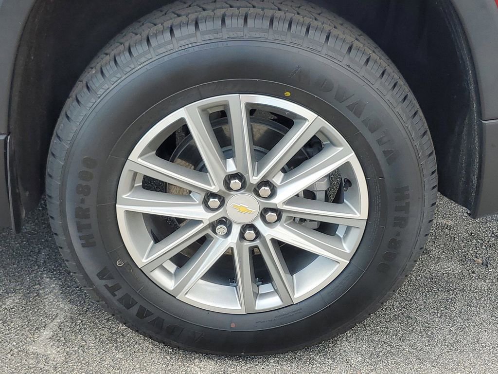 Used 2023 Chevrolet Traverse LT image 7