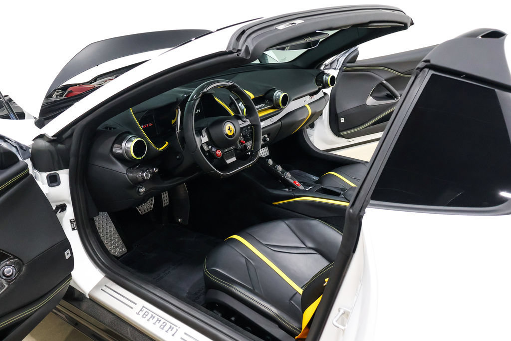 Used 2022 Ferrari 812 GTS RWD image 50