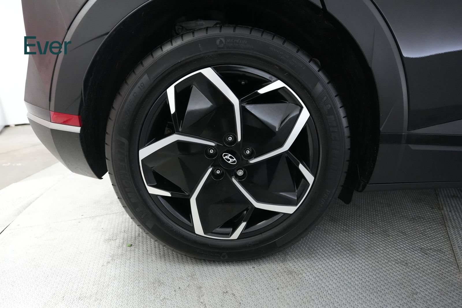 Used 2024 Hyundai Ioniq 5 SEL RWD image 21