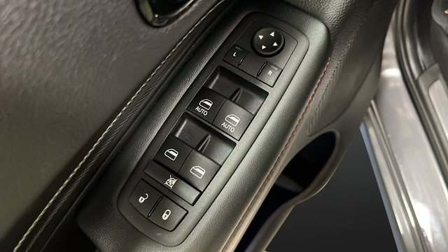 Used 2025 Dodge Durango GT AWD/4WD image 22
