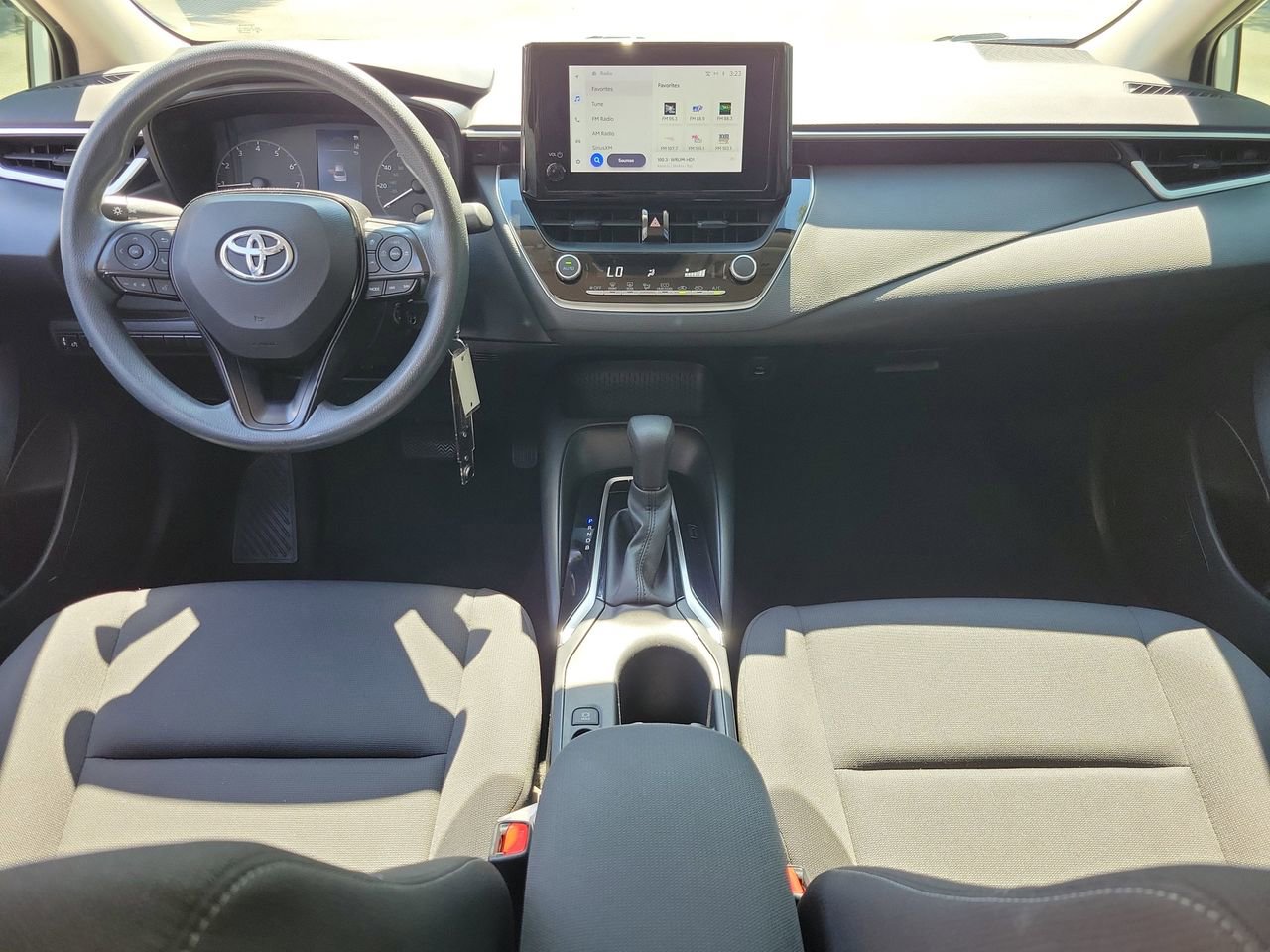 Used 2023 Toyota Corolla LE FWD image 12