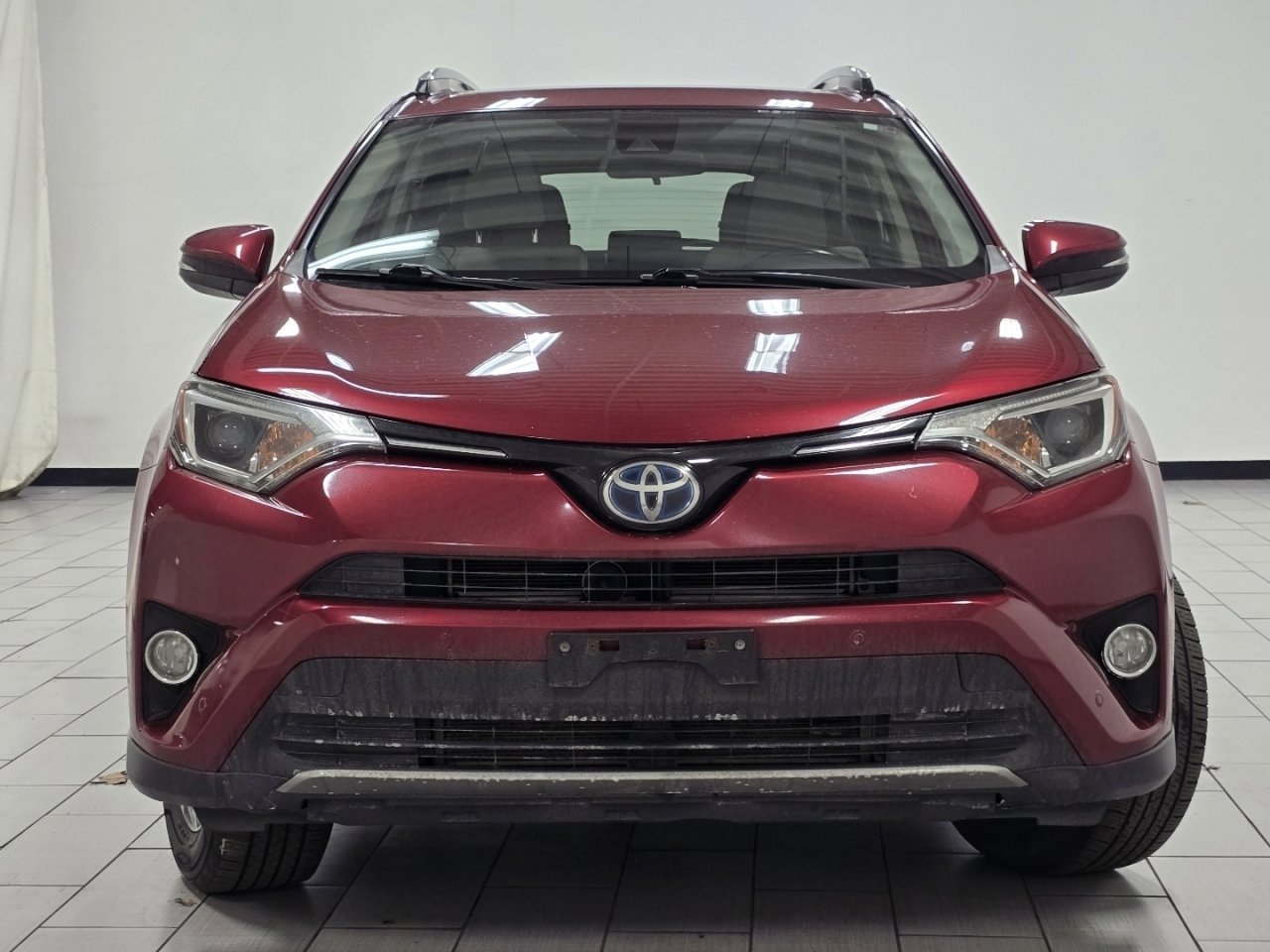 Used 2018 Toyota RAV4 XLE image 10