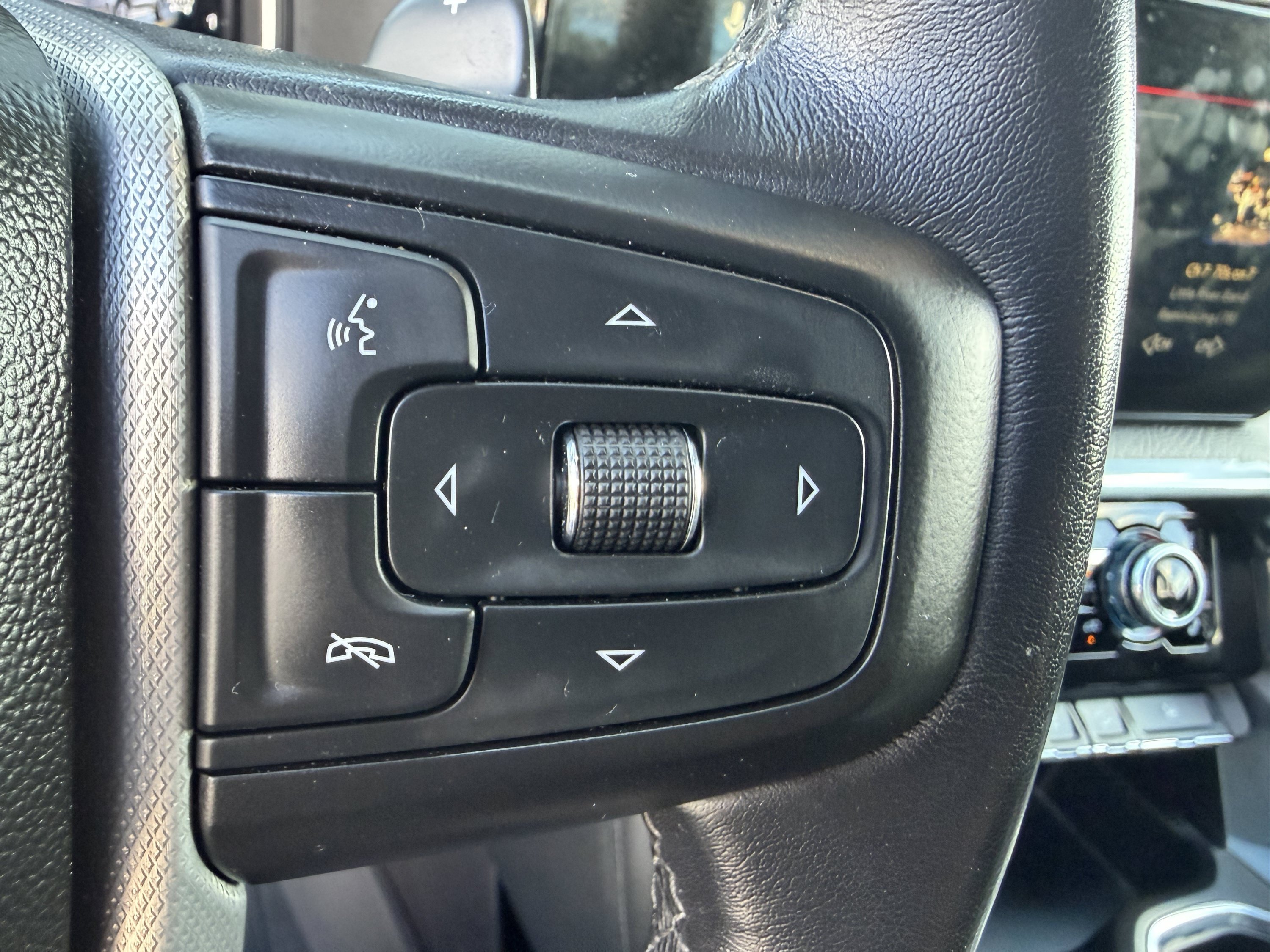 Used 2023 GMC Sierra 1500 Denali w/ Denali Reserve Package AWD/4WD image 39