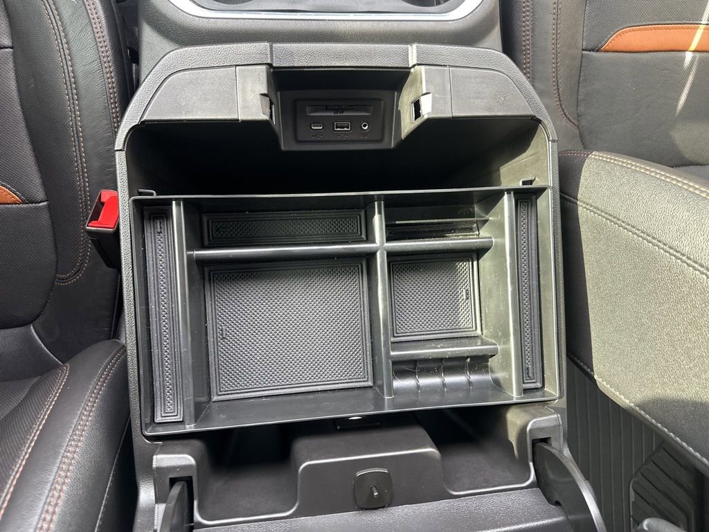 Used 2021 GMC Sierra 3500 AT4 w/ AT4 Premium Plus Package image 9