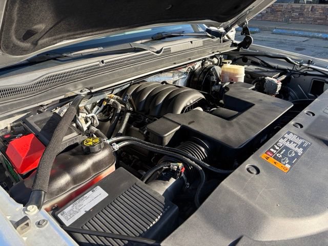 Used 2017 Chevrolet Suburban LT AWD/4WD image 9