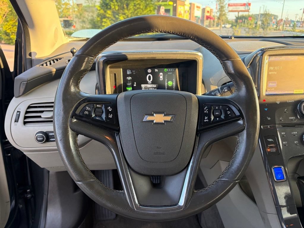 Used 2014 Chevrolet Volt Premium w/ Premium Trim Package FWD image 15