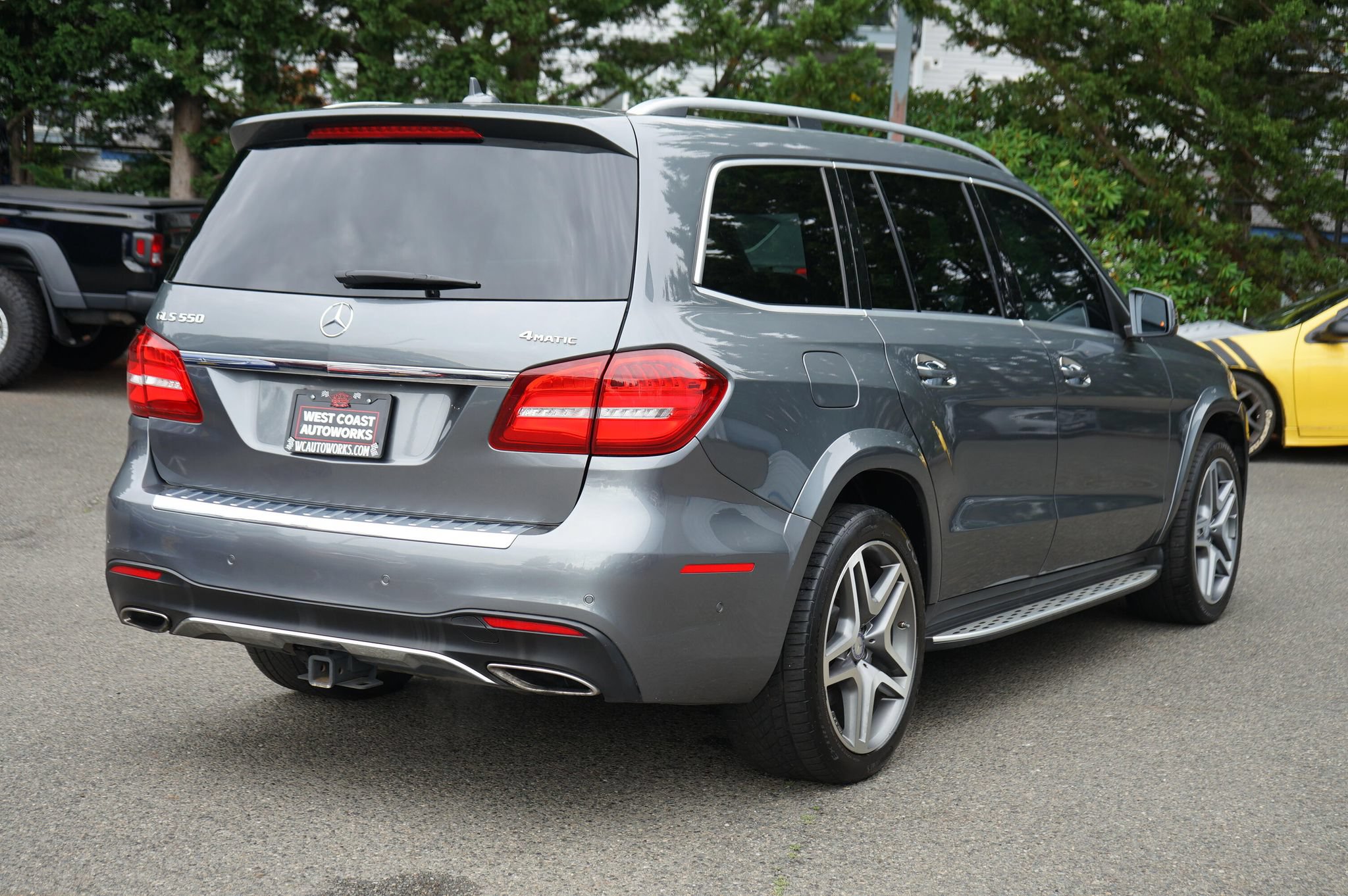 Used 2017 Mercedes-Benz GLS 550 4MATIC image 5