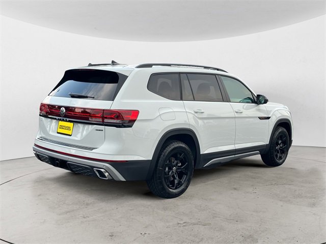 New 2025 Volkswagen Atlas Peak Edition SE image 6