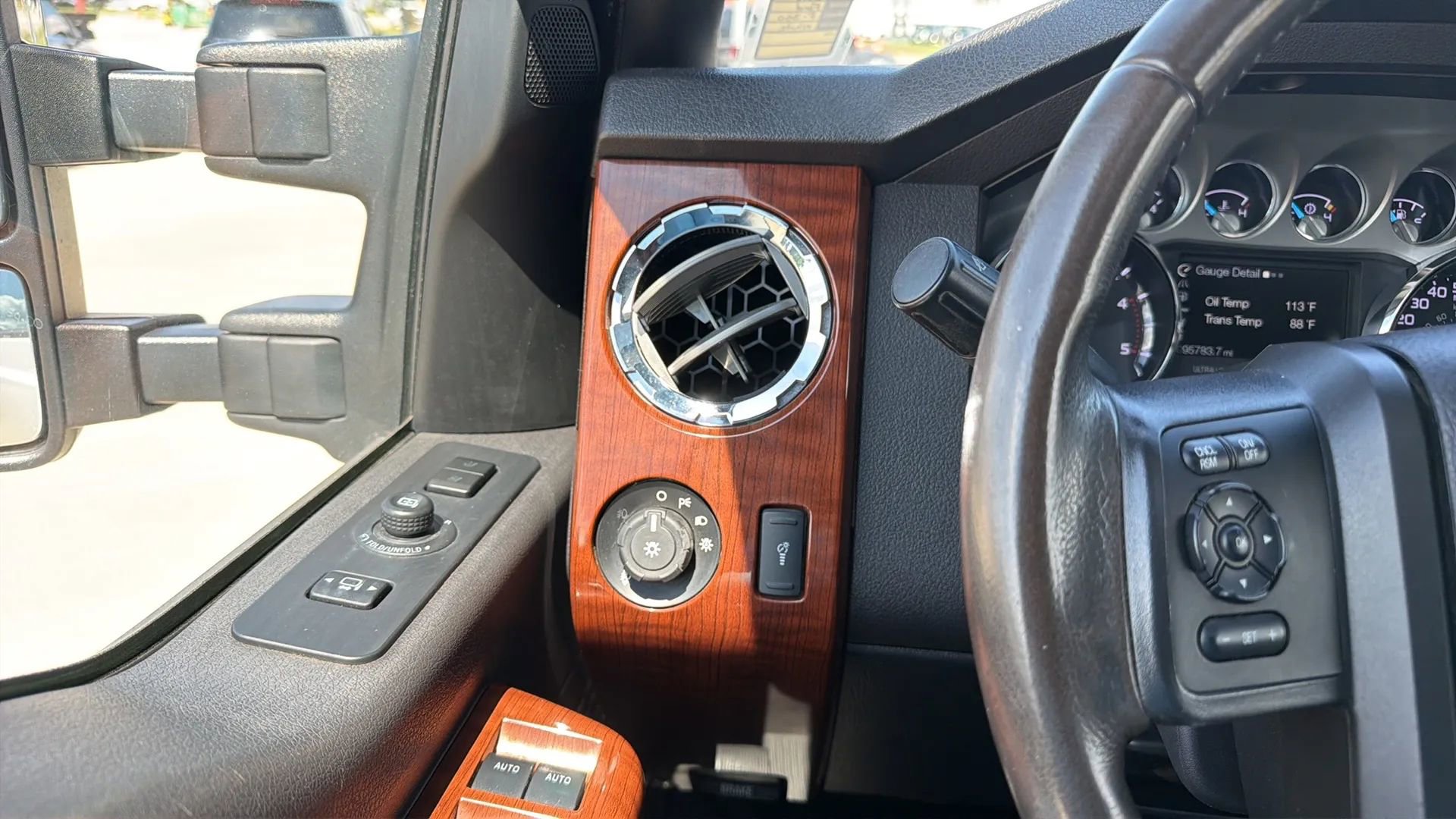 Used 2016 Ford F350 King Ranch AWD/4WD image 96