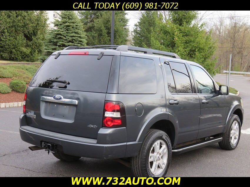 Used 2010 Ford Explorer XLT image 12