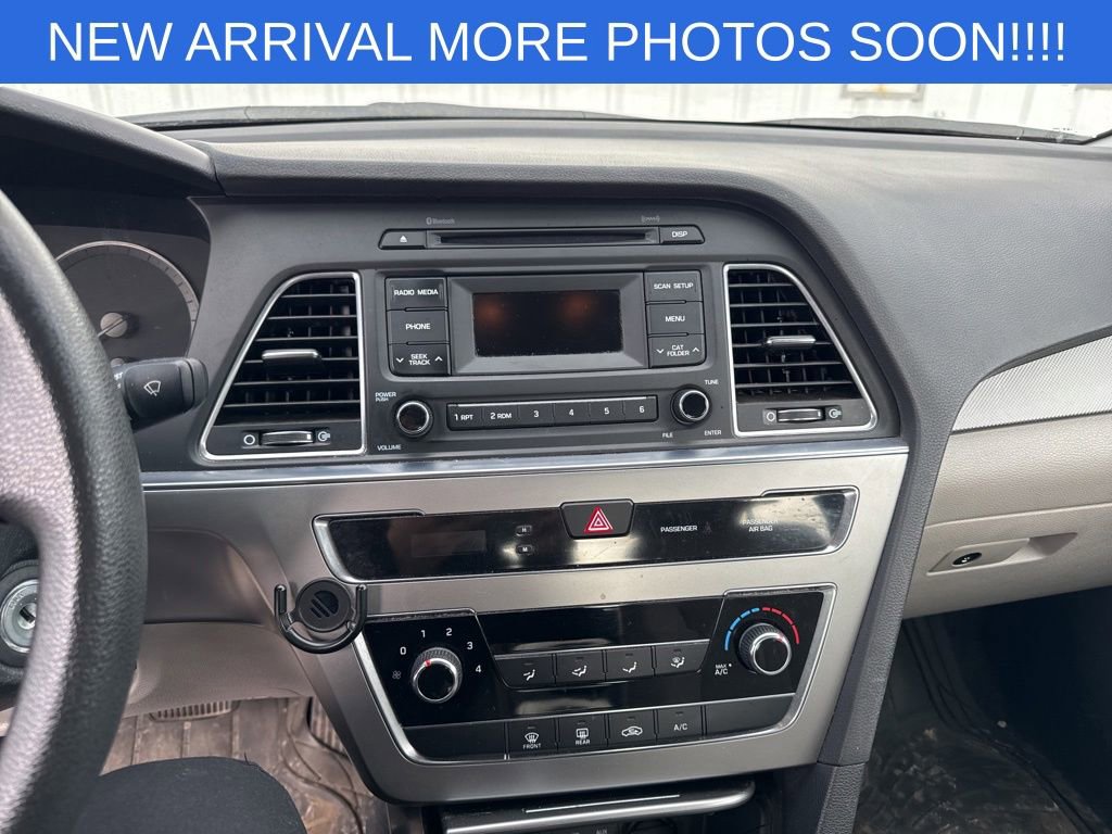 Used 2015 Hyundai Sonata SE FWD image 13
