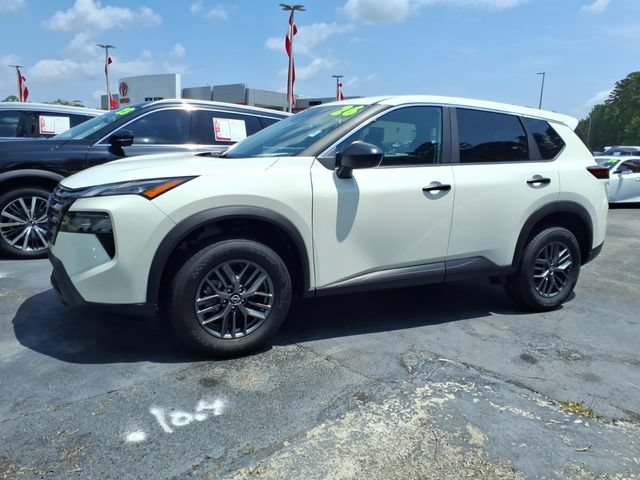Used 2026 Nissan Rogue S AWD/4WD image 3