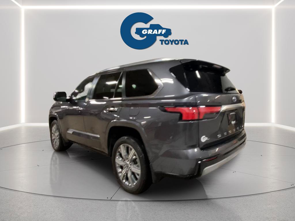 Used 2024 Toyota Sequoia Capstone image 3