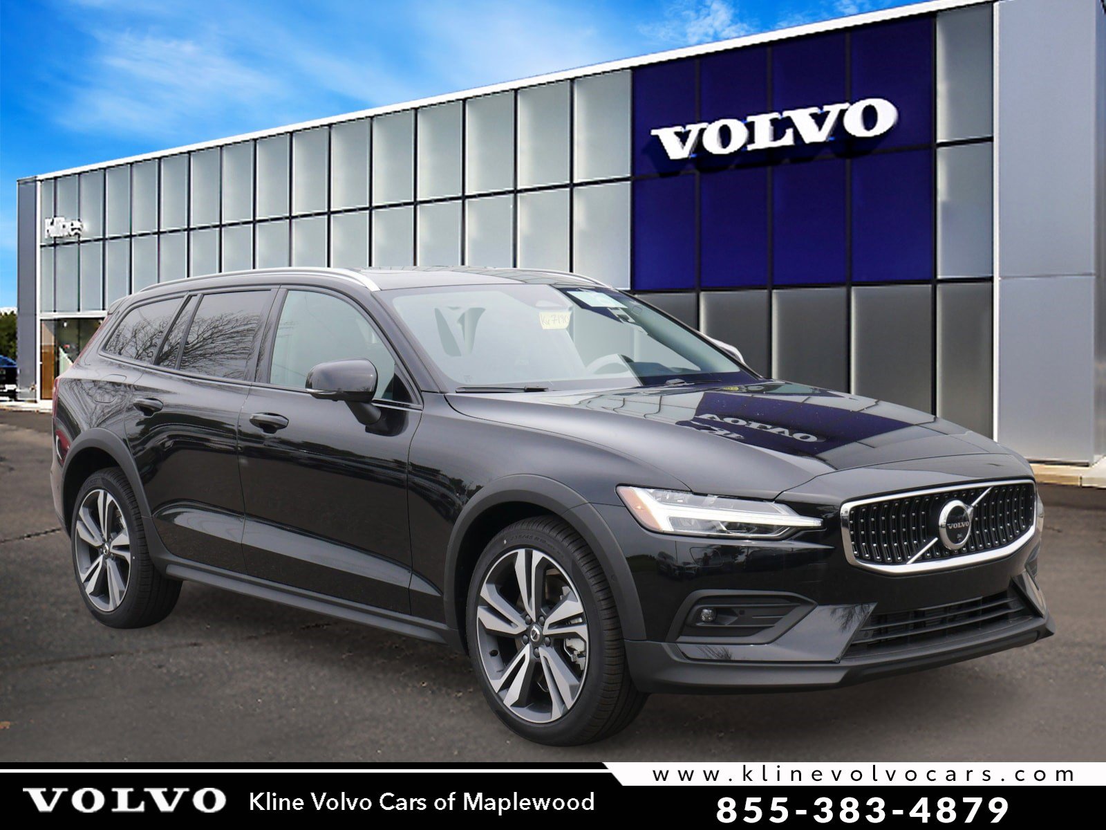 New 2026 Volvo V60 B5 Cross Country Plus w/ Climate Package