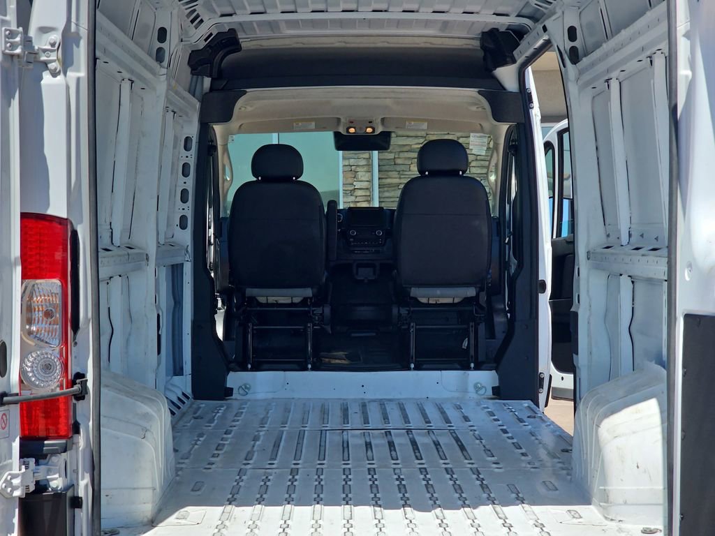 Used 2023 RAM ProMaster 2500 FWD image 12