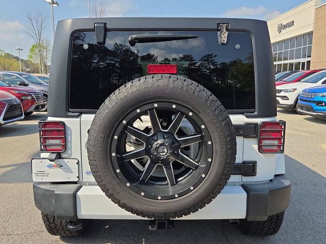 Used 2016 Jeep Wrangler Unlimited Sahara w/ Max Tow Package image 5