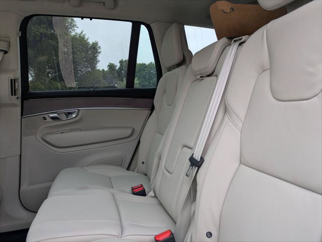 New 2026 Volvo XC90 T8 Ultra w/ Lounge Package AWD/4WD image 12
