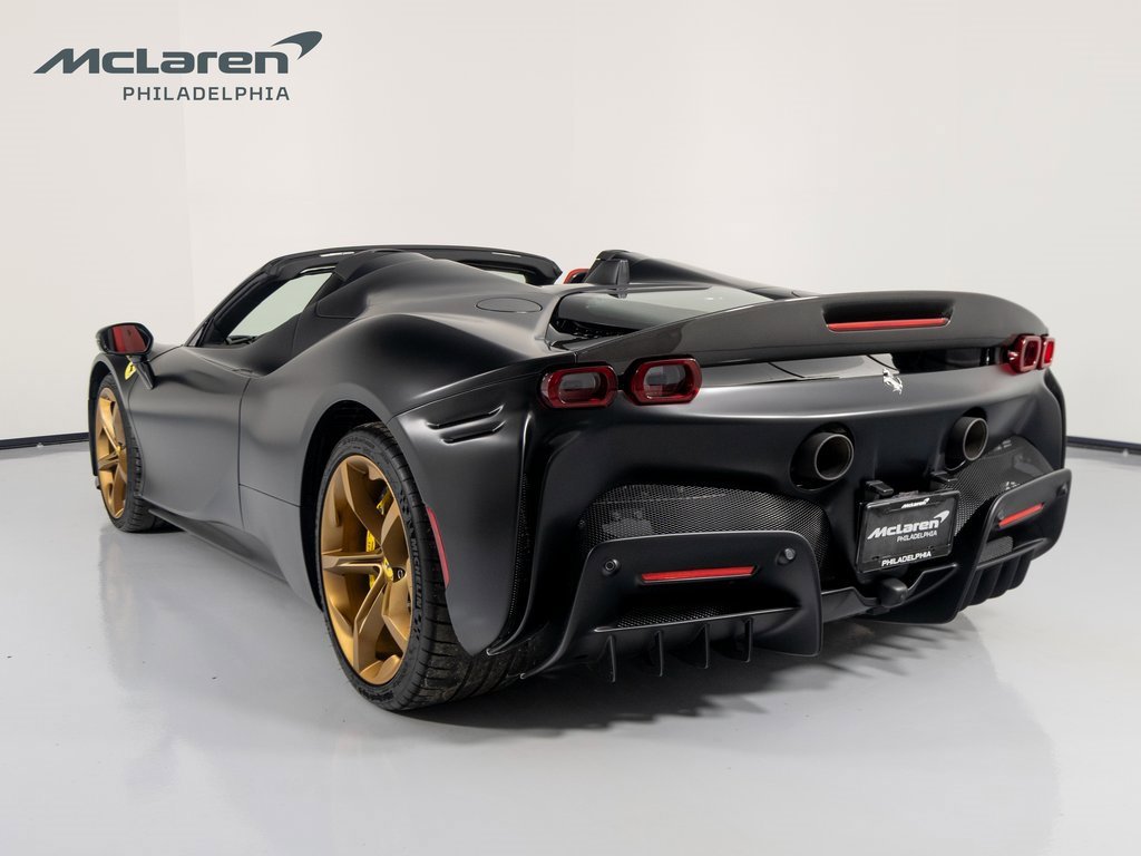 Used 2024 Ferrari SF90 Spider image 8