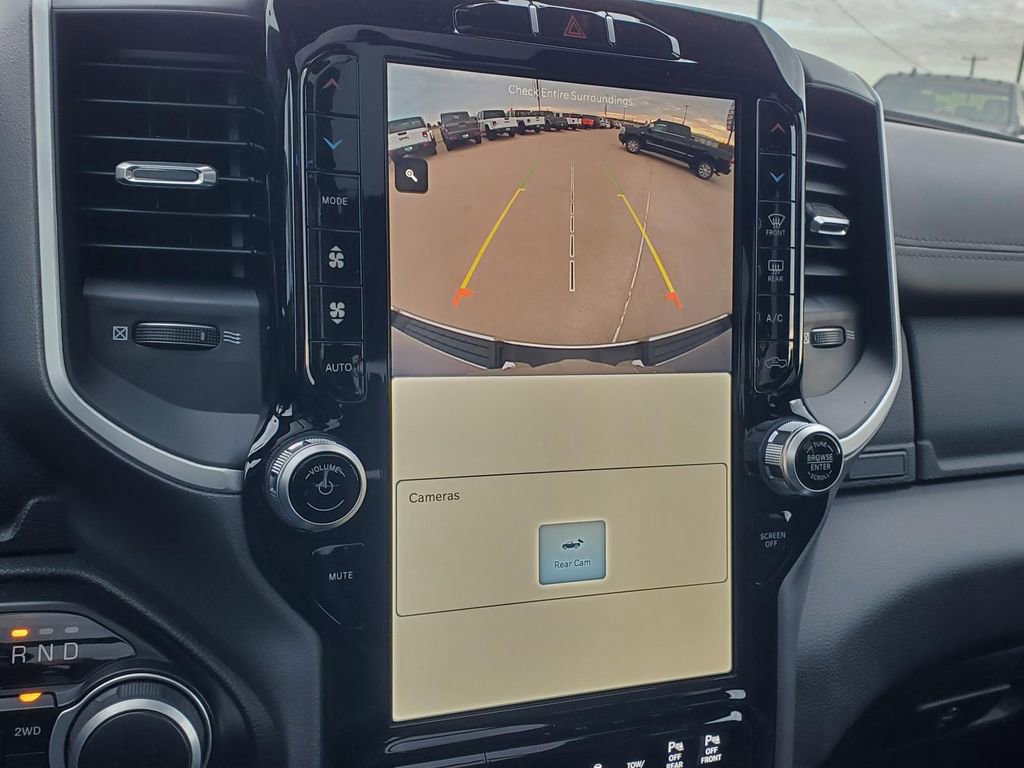 Used 2023 RAM 1500 Big Horn image 19