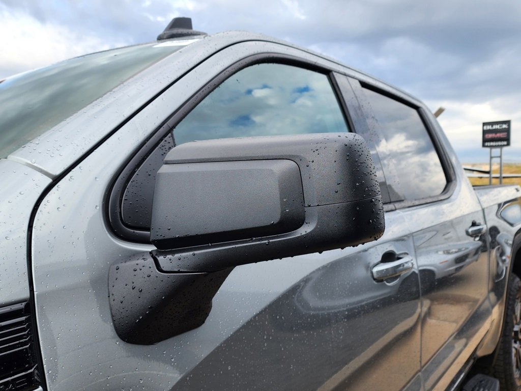 New 2026 GMC Sierra 1500 Elevation w/ LPO, Elevation Black Package image 13