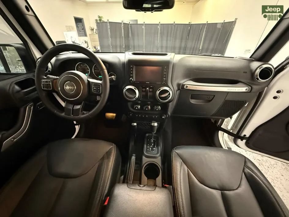 Used 2015 Jeep Wrangler Sahara w/ Connectivity Group AWD/4WD image 21