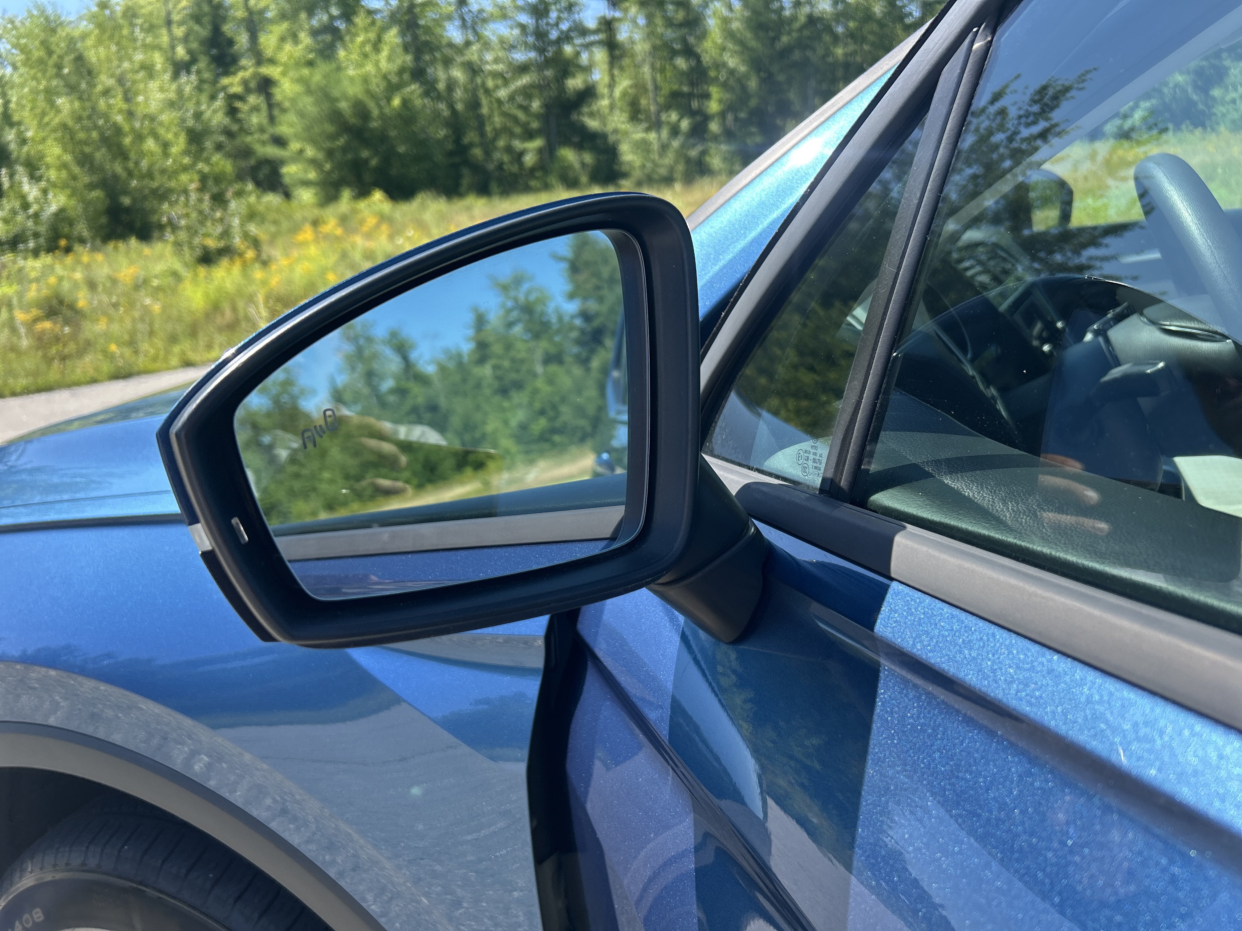 Used 2019 Volkswagen Tiguan S w/ Driver Assistance Package AWD/4WD image 10