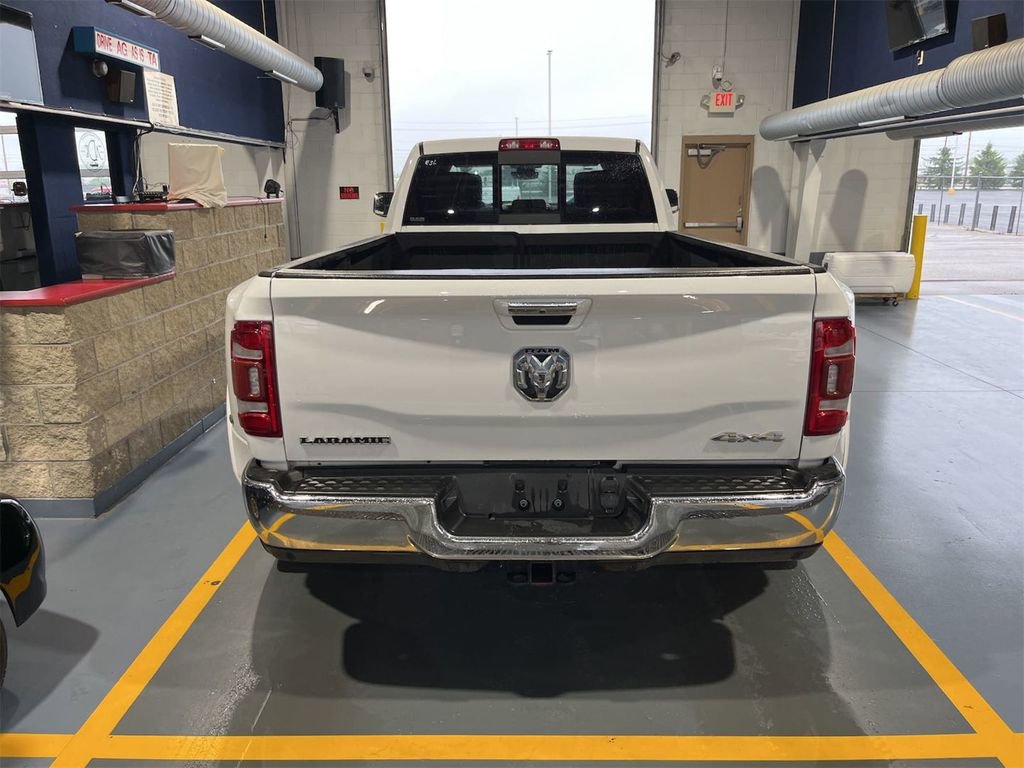 Used 2021 RAM 3500 Laramie w/ Chrome Appearance Group AWD/4WD image 4