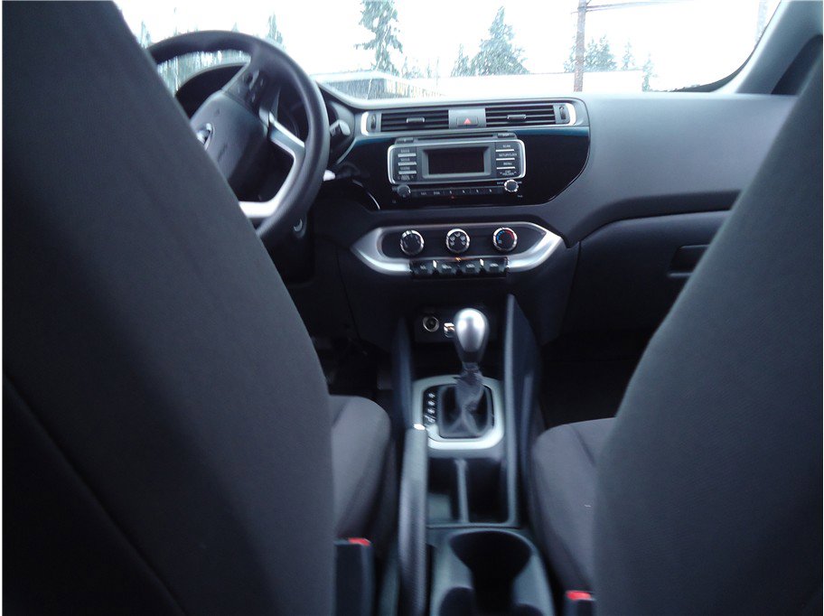 Used 2016 Kia Rio LX image 19