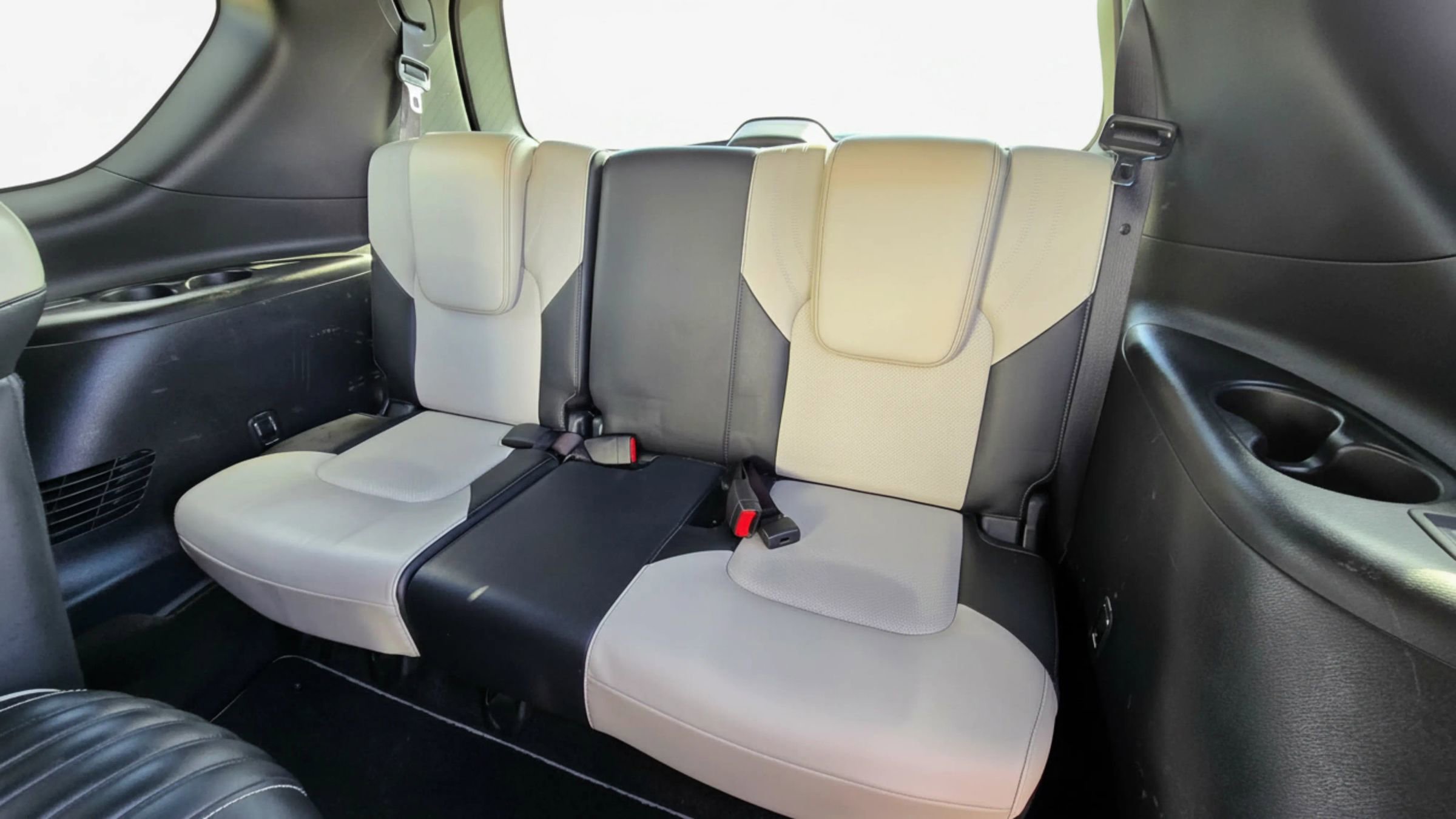 Used 2020 INFINITI QX80 Limited w/ All-Season Package AWD/4WD image 17