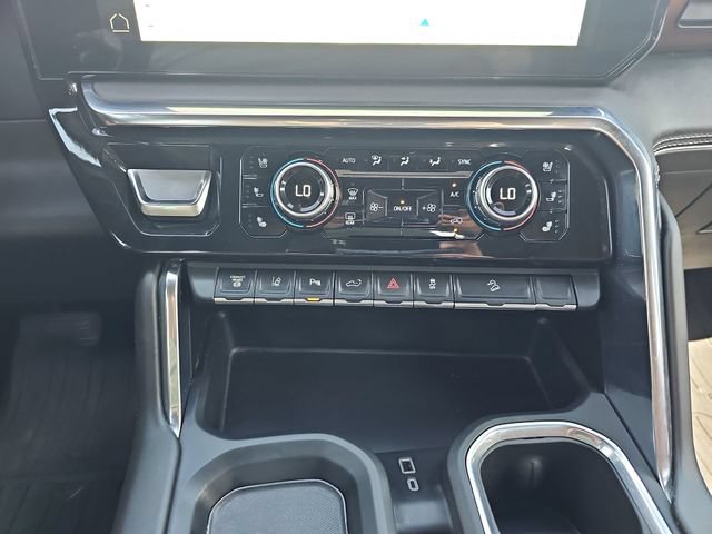 Used 2024 GMC Sierra 2500 Denali Ultimate AWD/4WD image 17