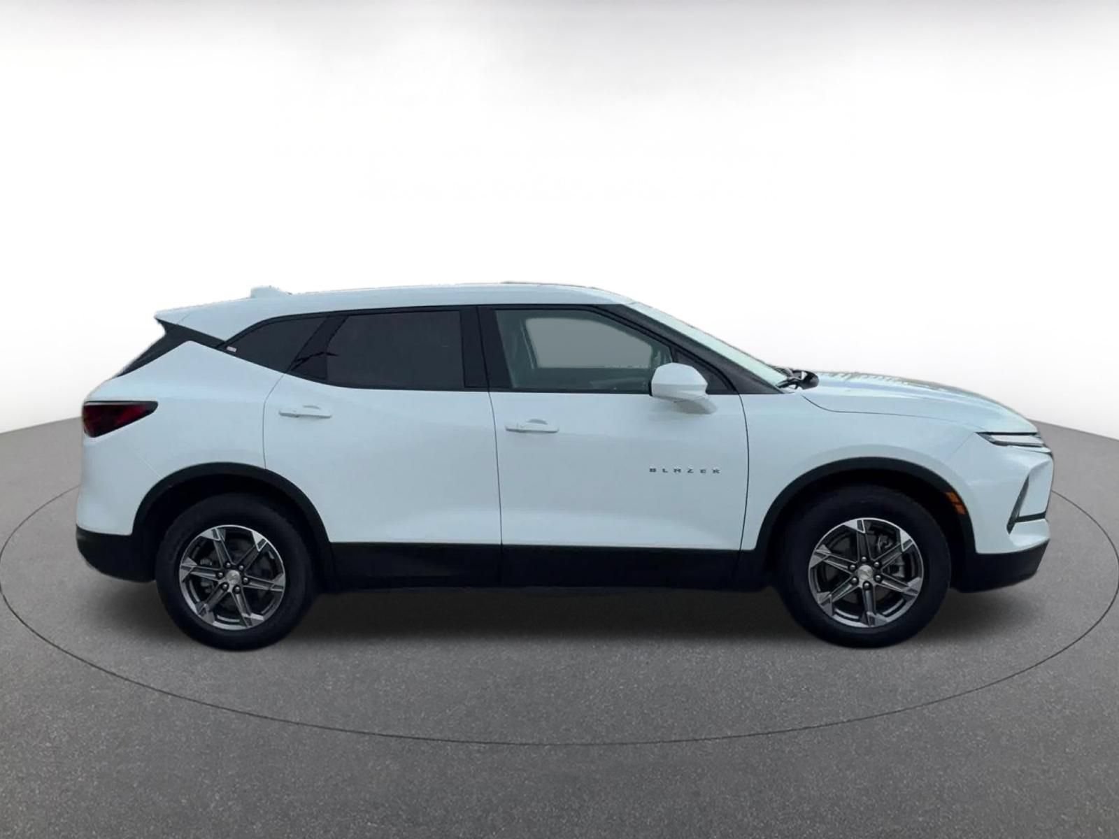 Used 2026 Chevrolet Blazer LT AWD/4WD image 15