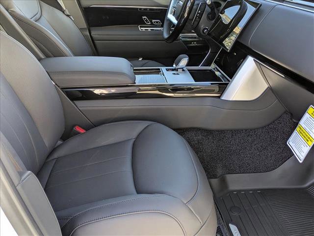 New 2026 Land Rover Range Rover SE image 18