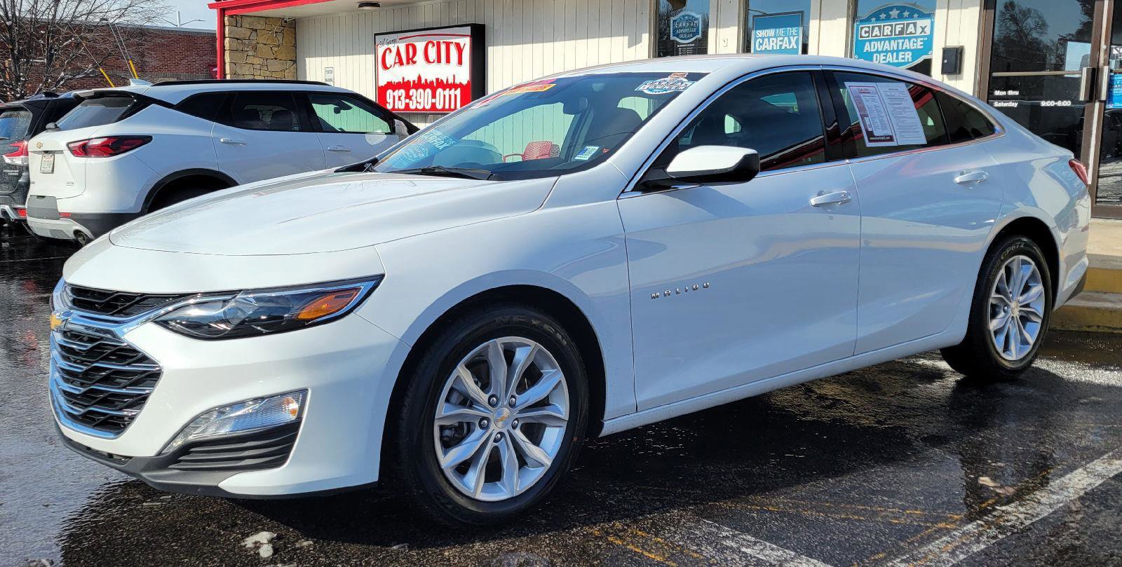 Used 2024 Chevrolet Malibu LT image 3