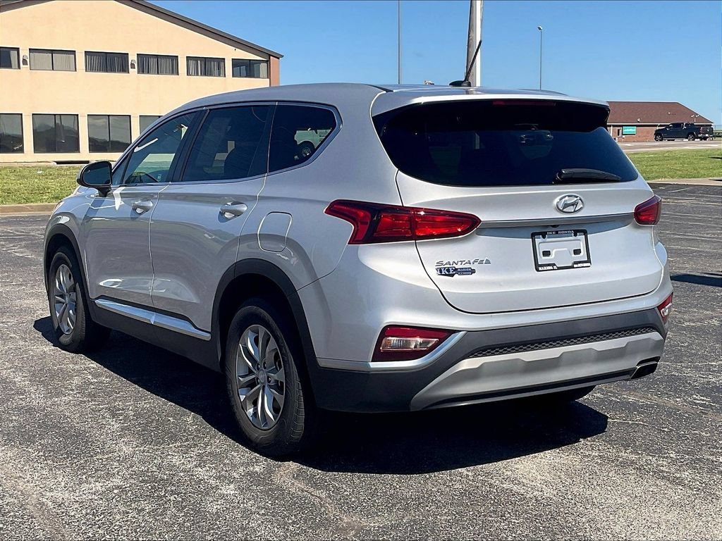 Used 2019 Hyundai Santa Fe SE FWD image 4
