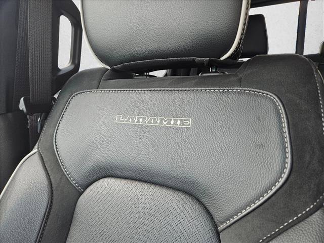 Used 2025 RAM 1500 Laramie AWD/4WD image 18