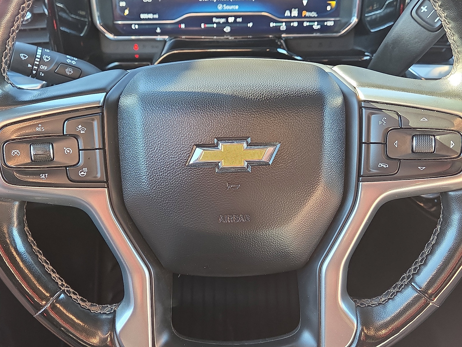 Used 2024 Chevrolet Silverado 2500 LT w/ Convenience Package image 17