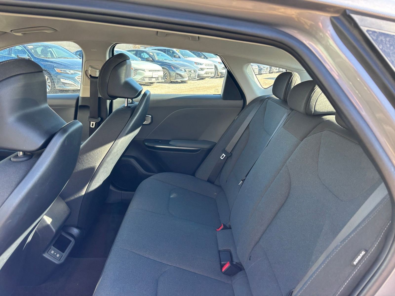 Used 2025 Kia K4 FWD image 25