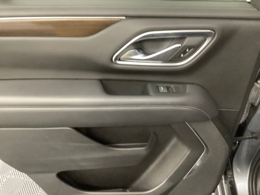 Used 2022 GMC Yukon SLE image 5