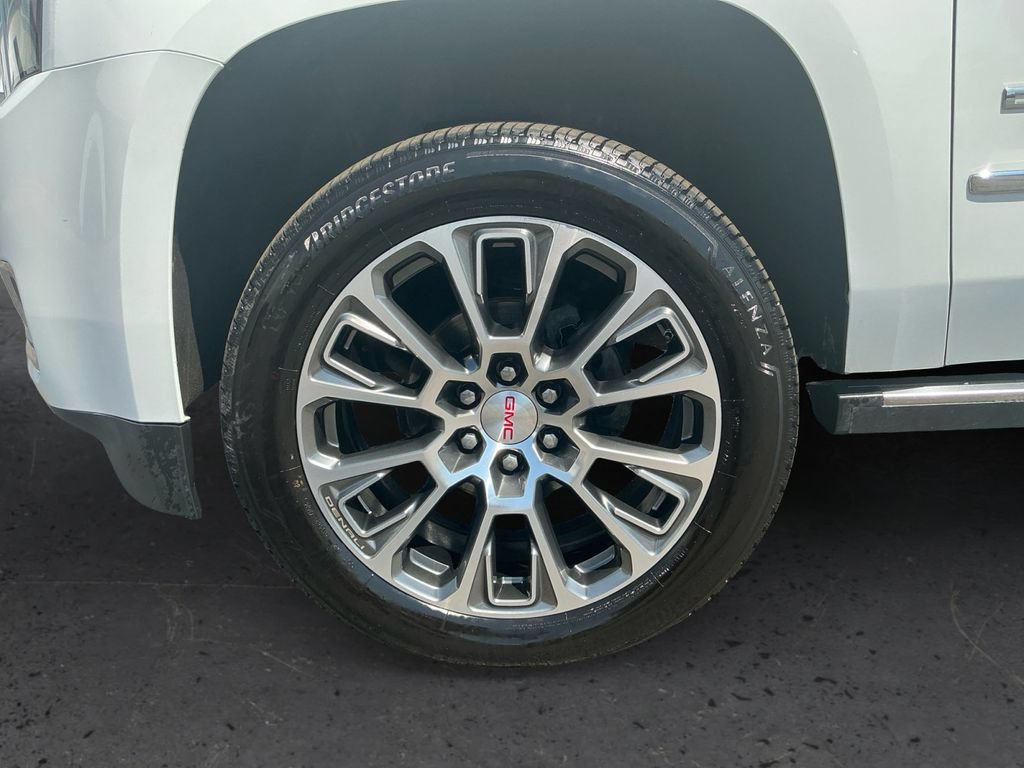 Used 2018 GMC Yukon XL Denali w/ Denali Ultimate Package AWD/4WD image 13