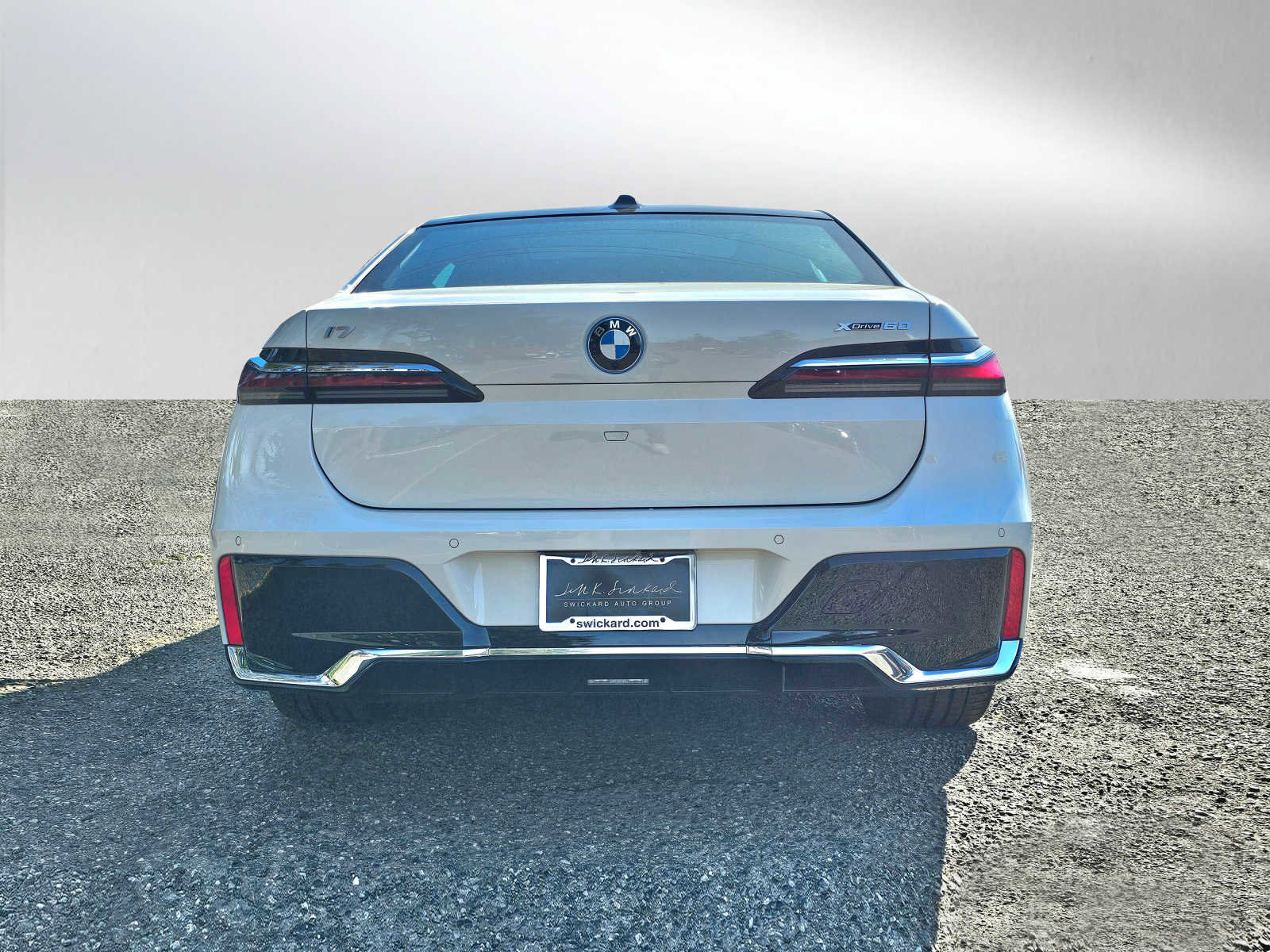 New 2024 BMW i7 xDrive60 image 5