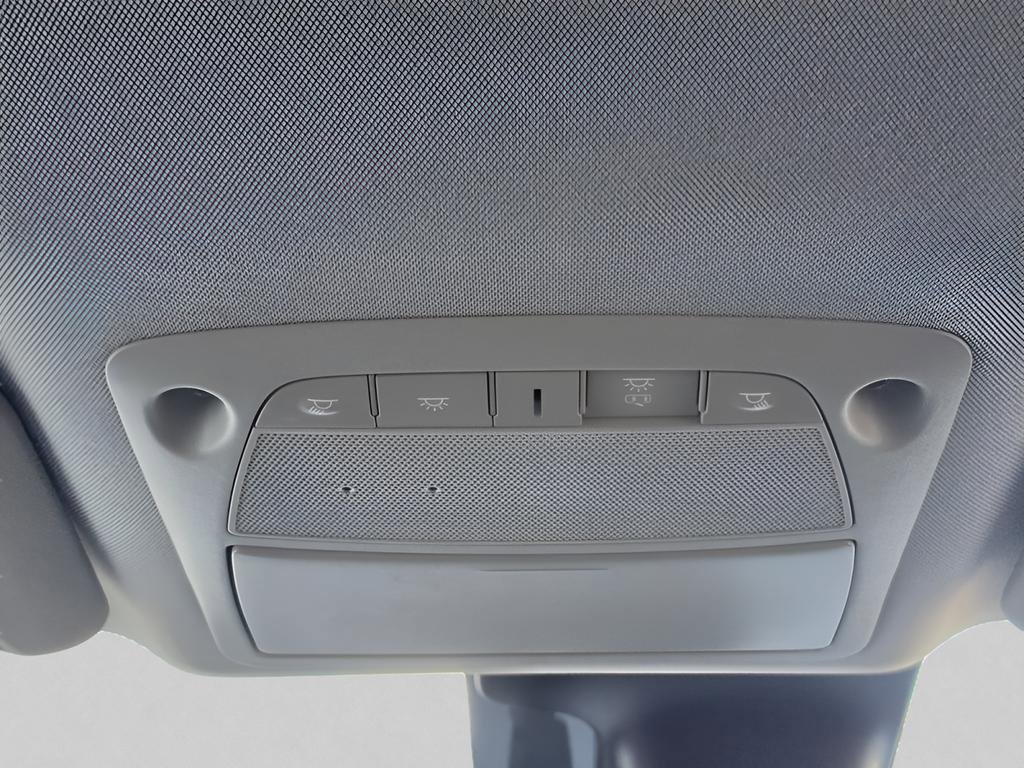 Used 2020 Nissan Rogue Sport SV FWD image 25